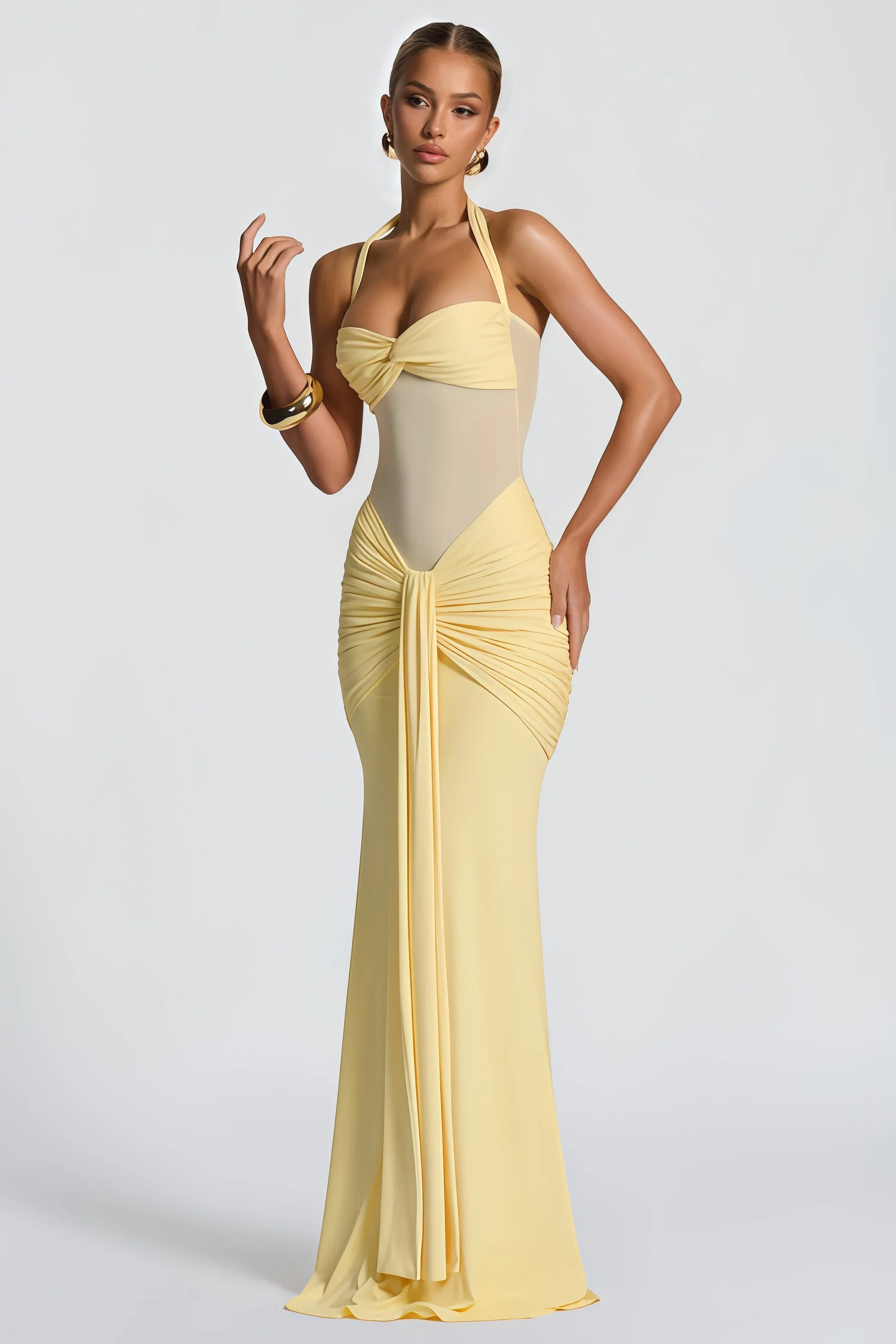 Maxi vestido elegante para mujer con escote halter y drapeado - Elira