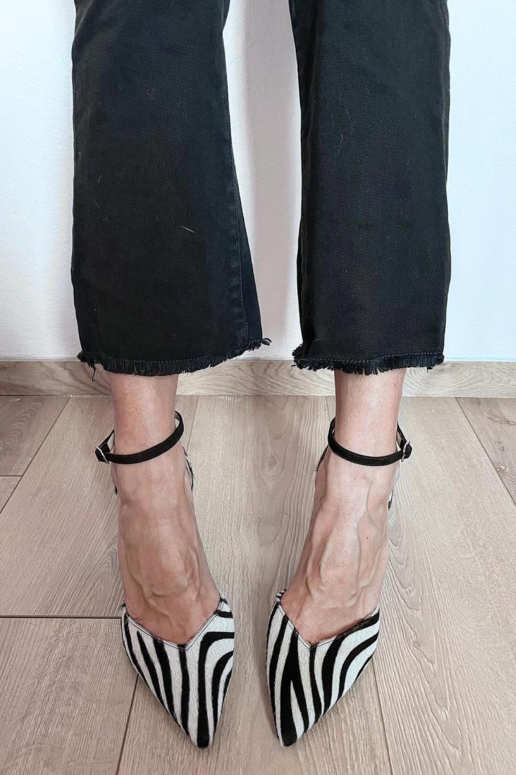 Zapatos de mujer con estampado de cebra y pulsera al tobillo - Mayline
