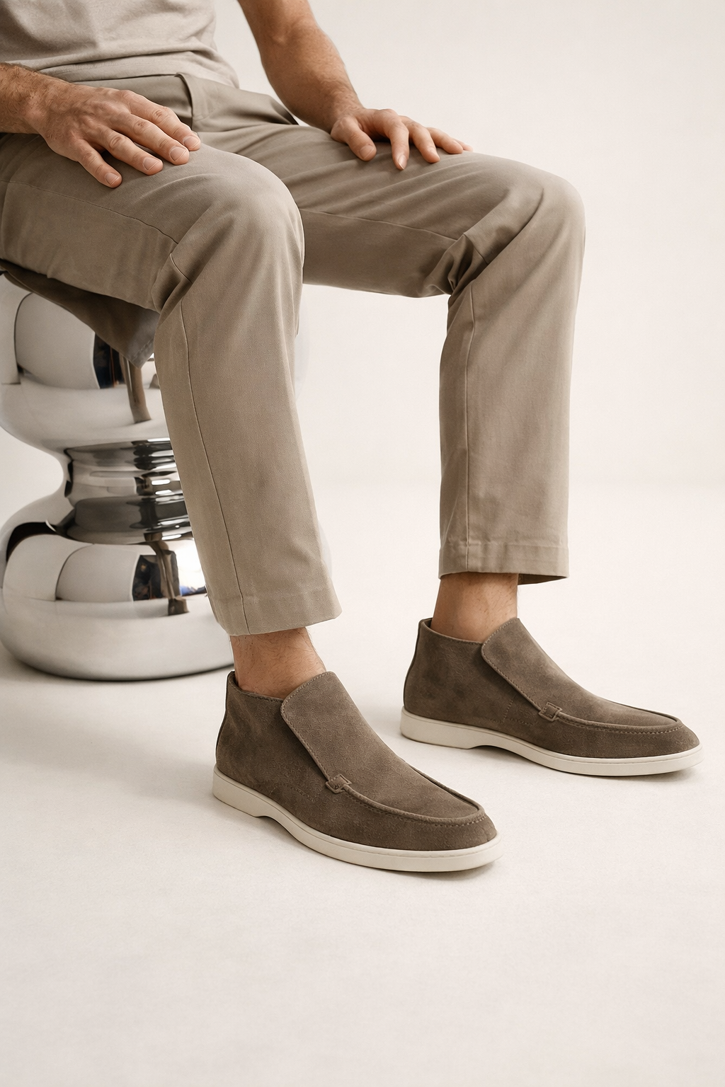 Mocasines tipo botín con diseño minimalista y suela ligera para hombre - Arzano