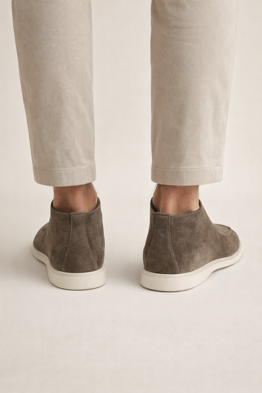 Mocasines tipo botín con diseño minimalista y suela ligera para hombre - Arzano