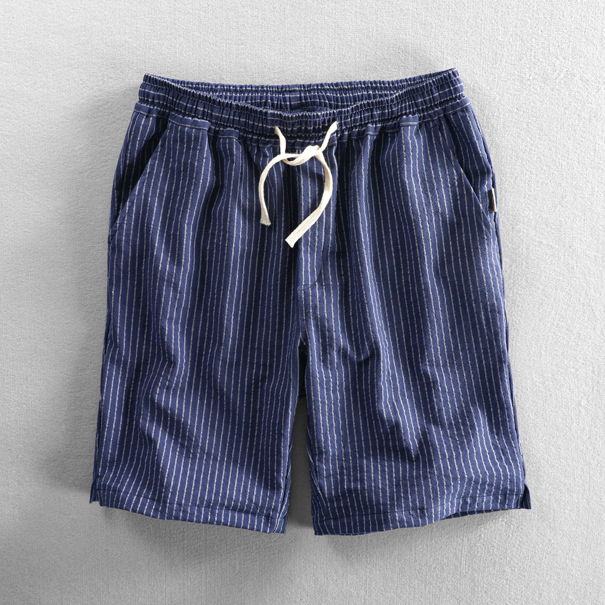 Shorts de rayas verticales con cordón ajustable para hombre - Lecce