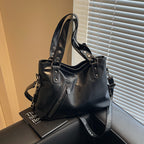 Bolsa de hombro femenina de estilo urbano