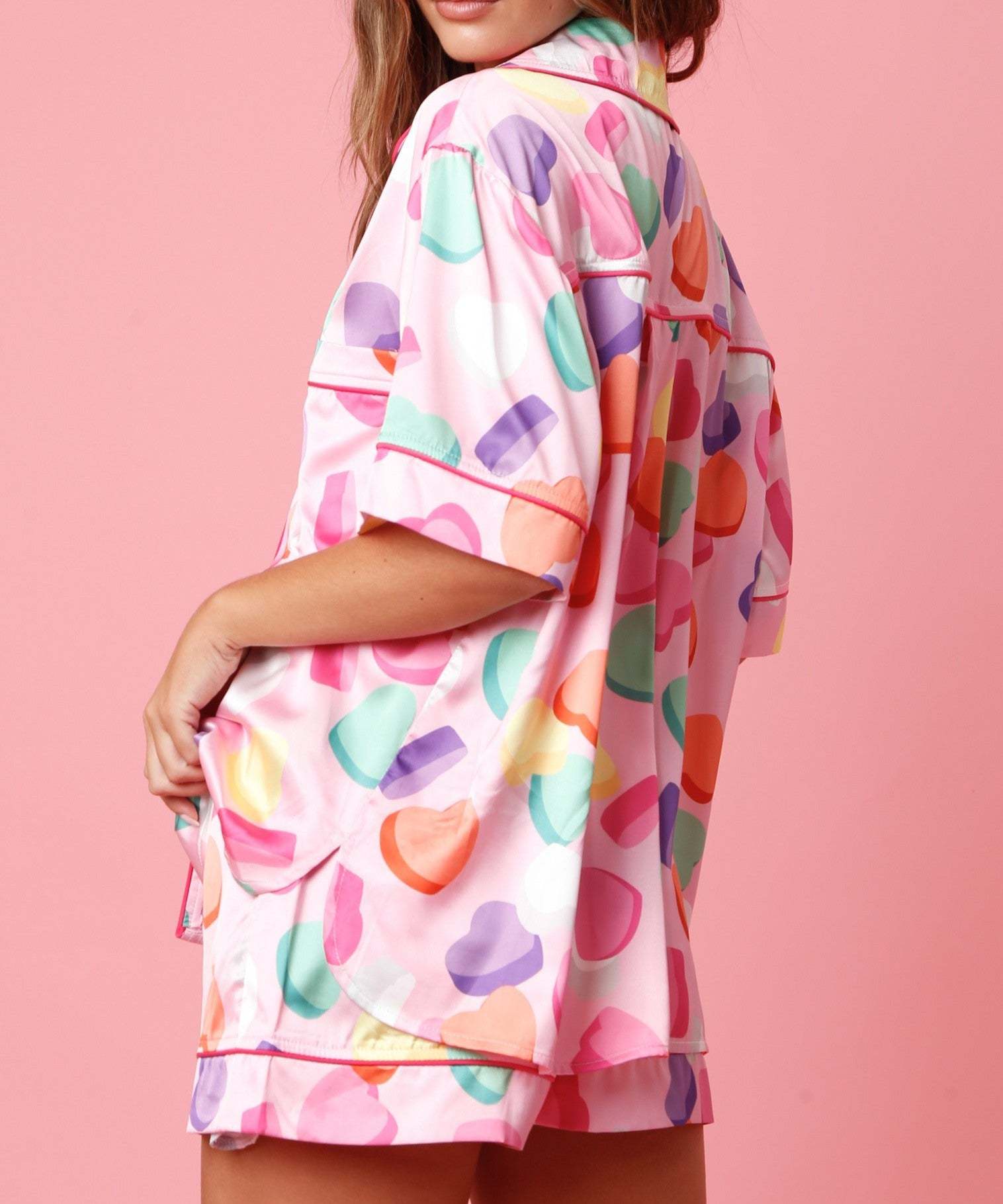 Conjunto de pijama satinado para mujer con camisa y shorts - Varelia