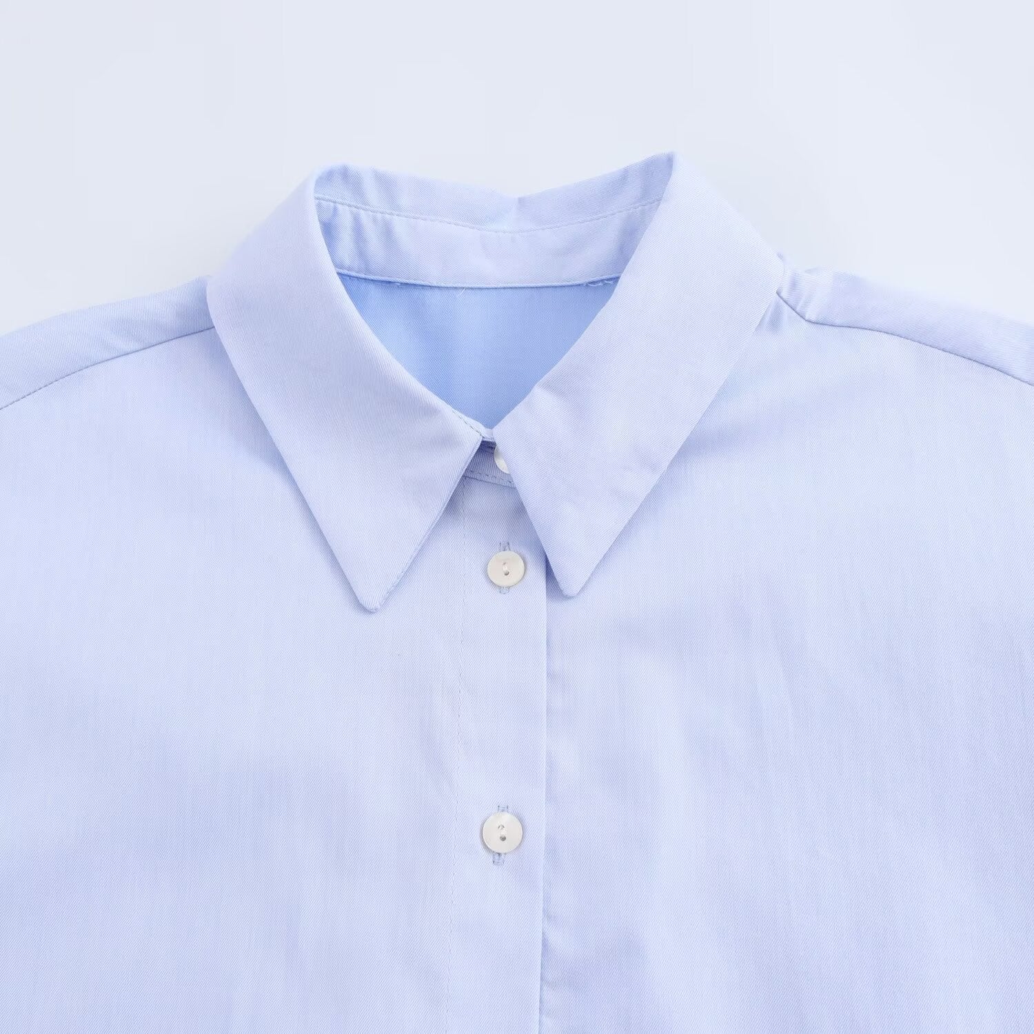 Blusa mujer oversize con cuello clásico y botonadura frontal - Mackenzie