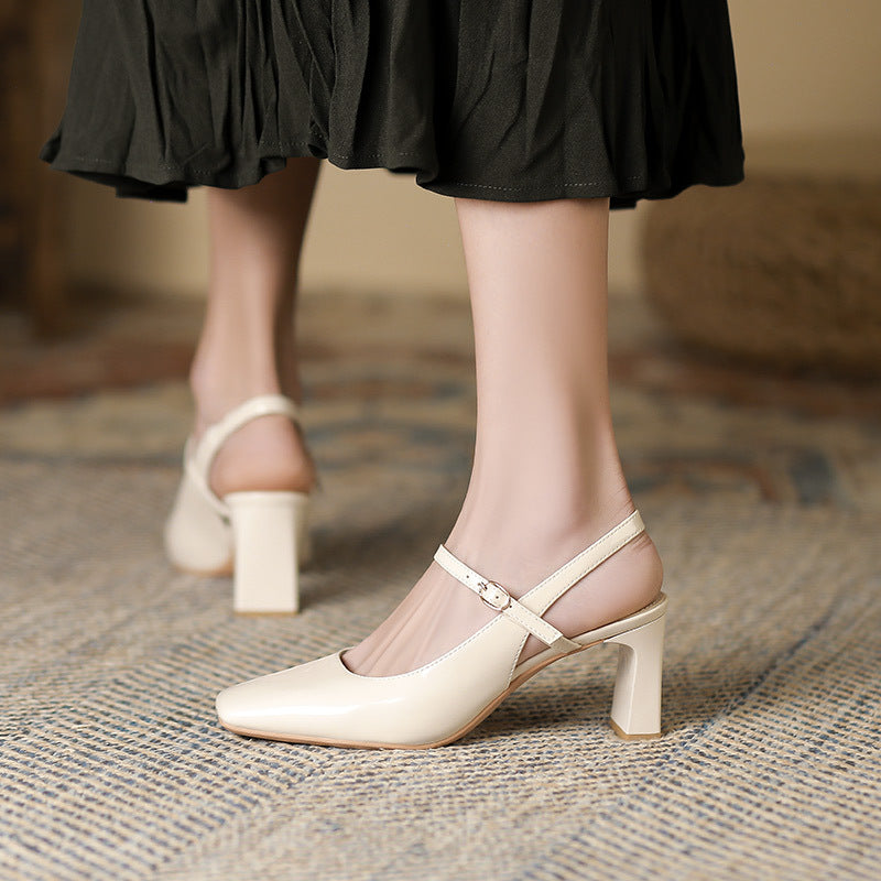 Zapatillas de mujer con punta cuadrada y tira cruzada con hebilla - Camille