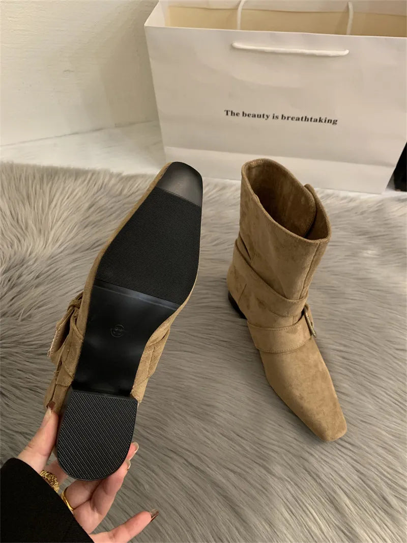Botines de efecto ante con hebillas - Pelinna