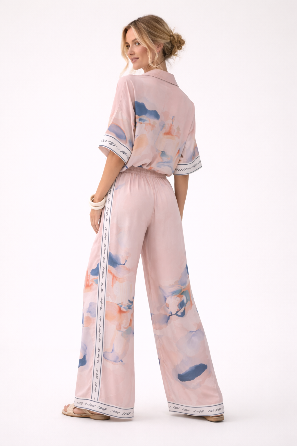 Conjunto femenino con estampado para mujer - Zara