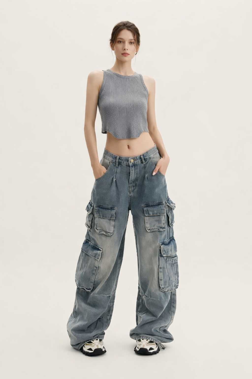 Jeans cargo con bolsillos múltiples para mujer - Gabriela