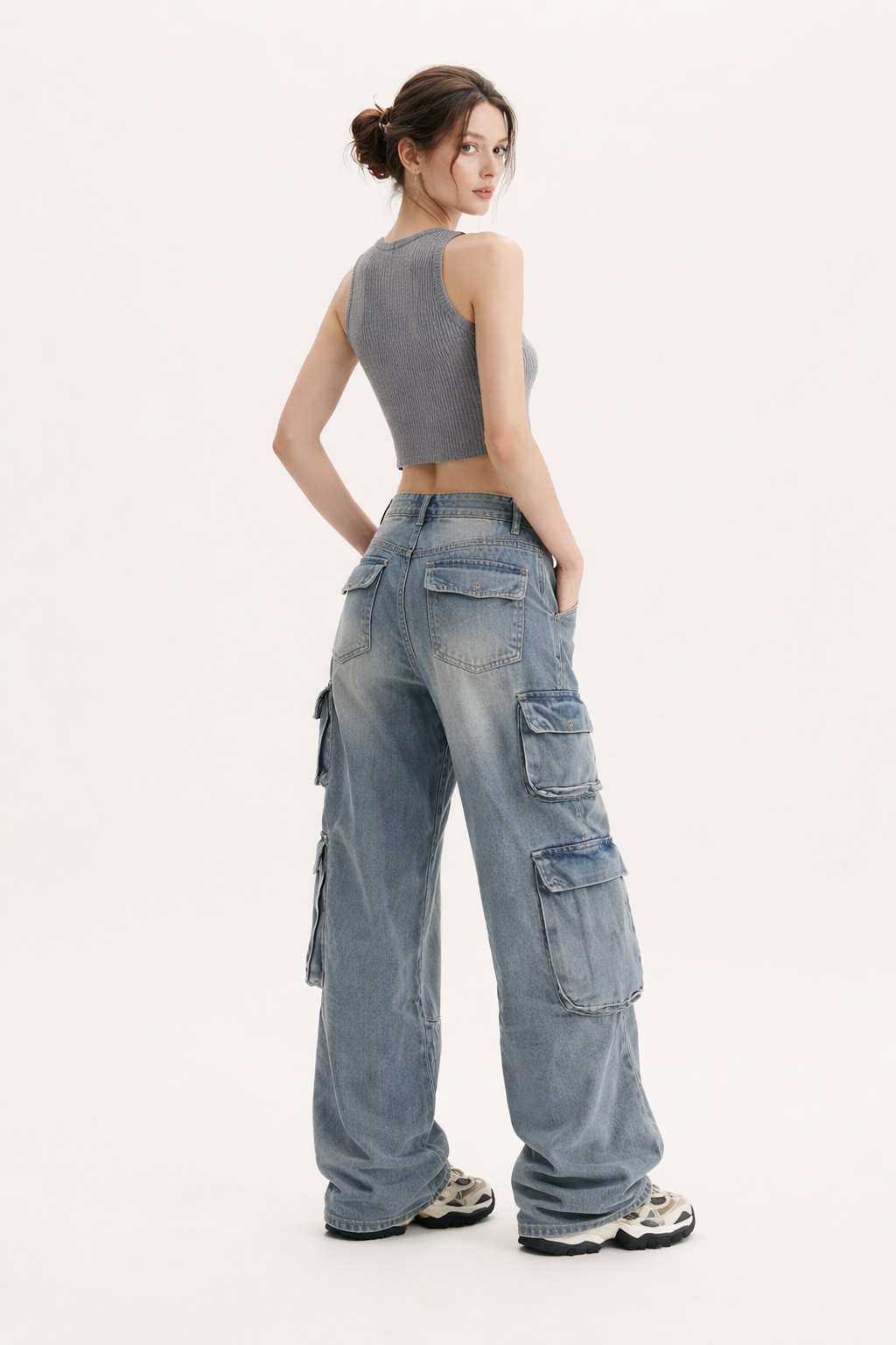 Jeans cargo con bolsillos múltiples para mujer - Gabriela
