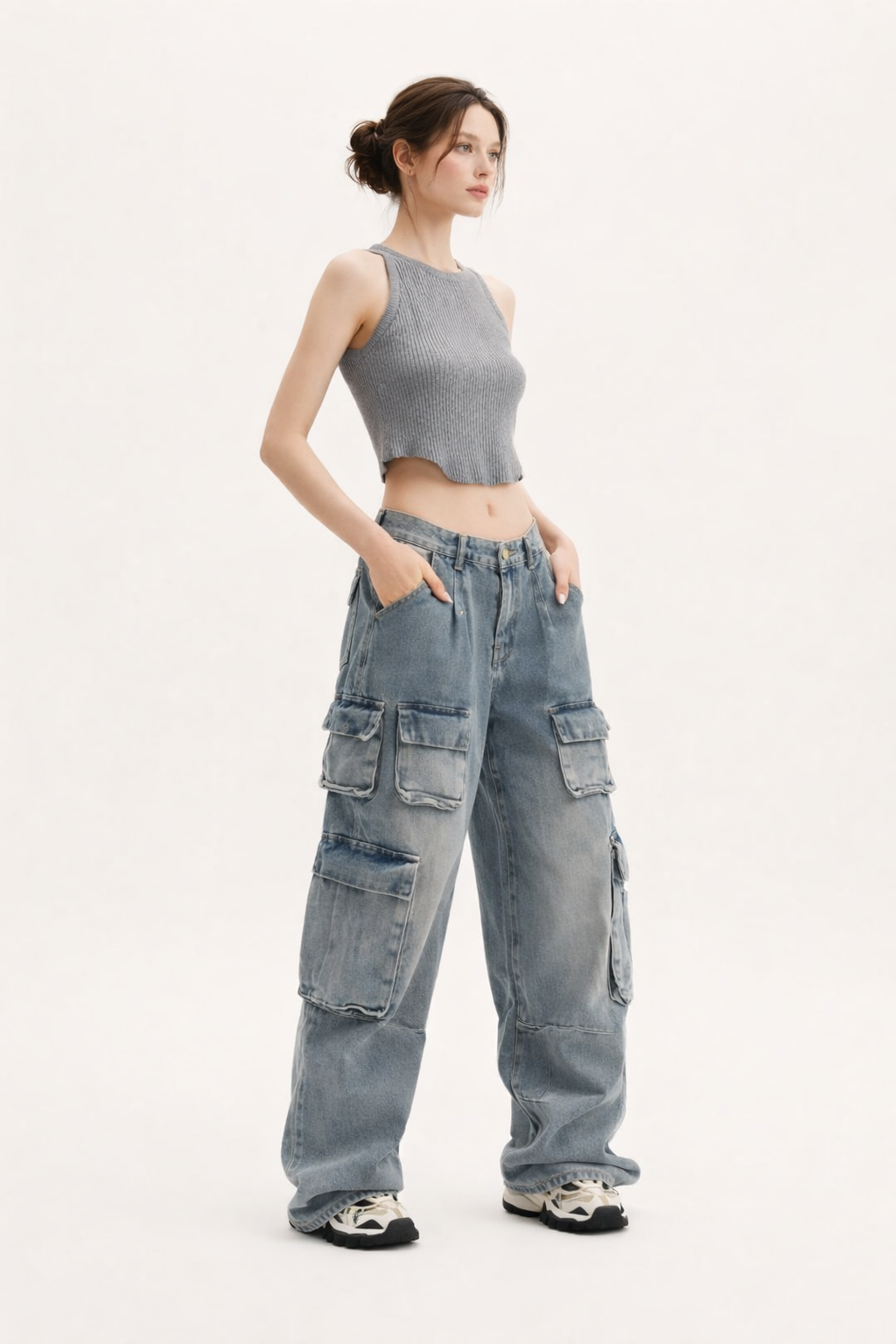 Jeans cargo con bolsillos múltiples para mujer - Gabriela