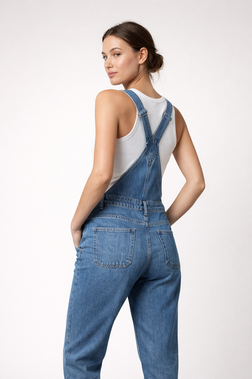 Peto vaquero oversize con bolsillos y tirantes ajustables para mujer - Valmira