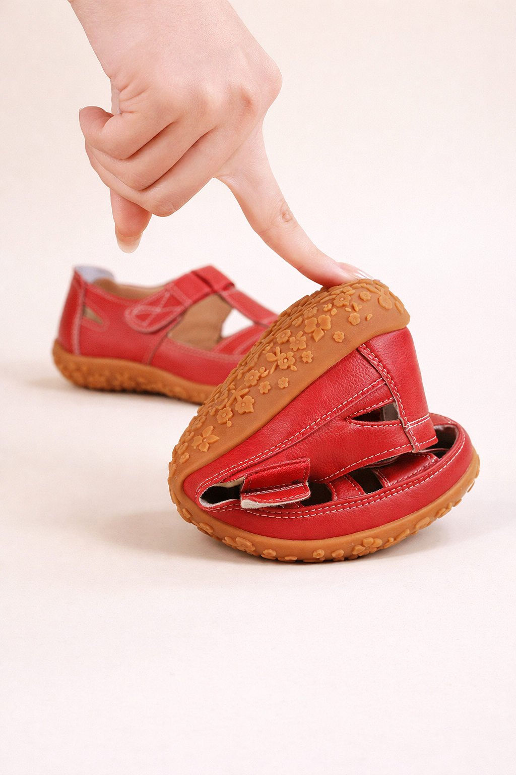 Sandalias de mujer con puntera cerrada para paseo - Laret