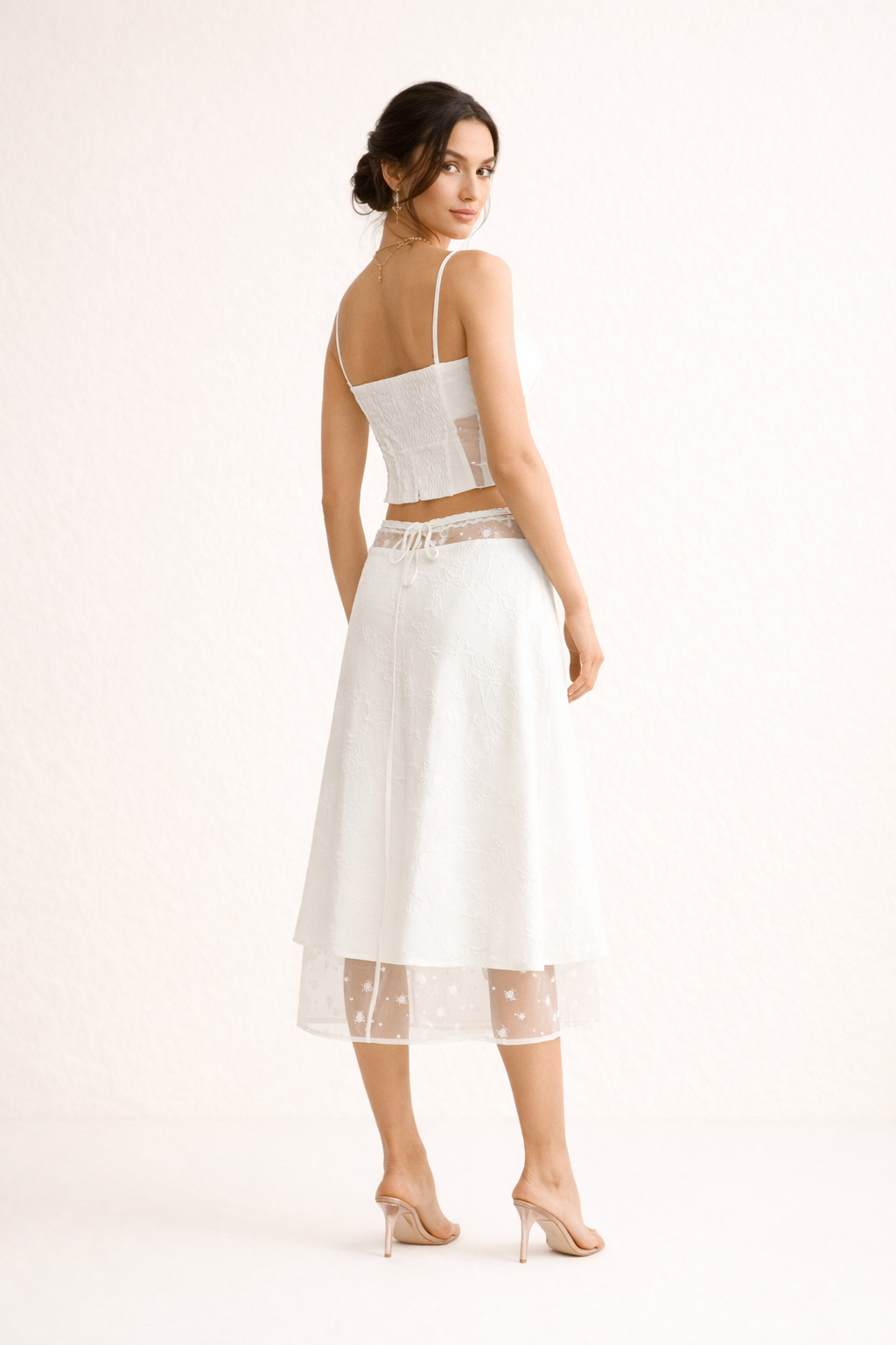 Conjunto de mujer con top de tirantes y falda midi con encaje - Lurea