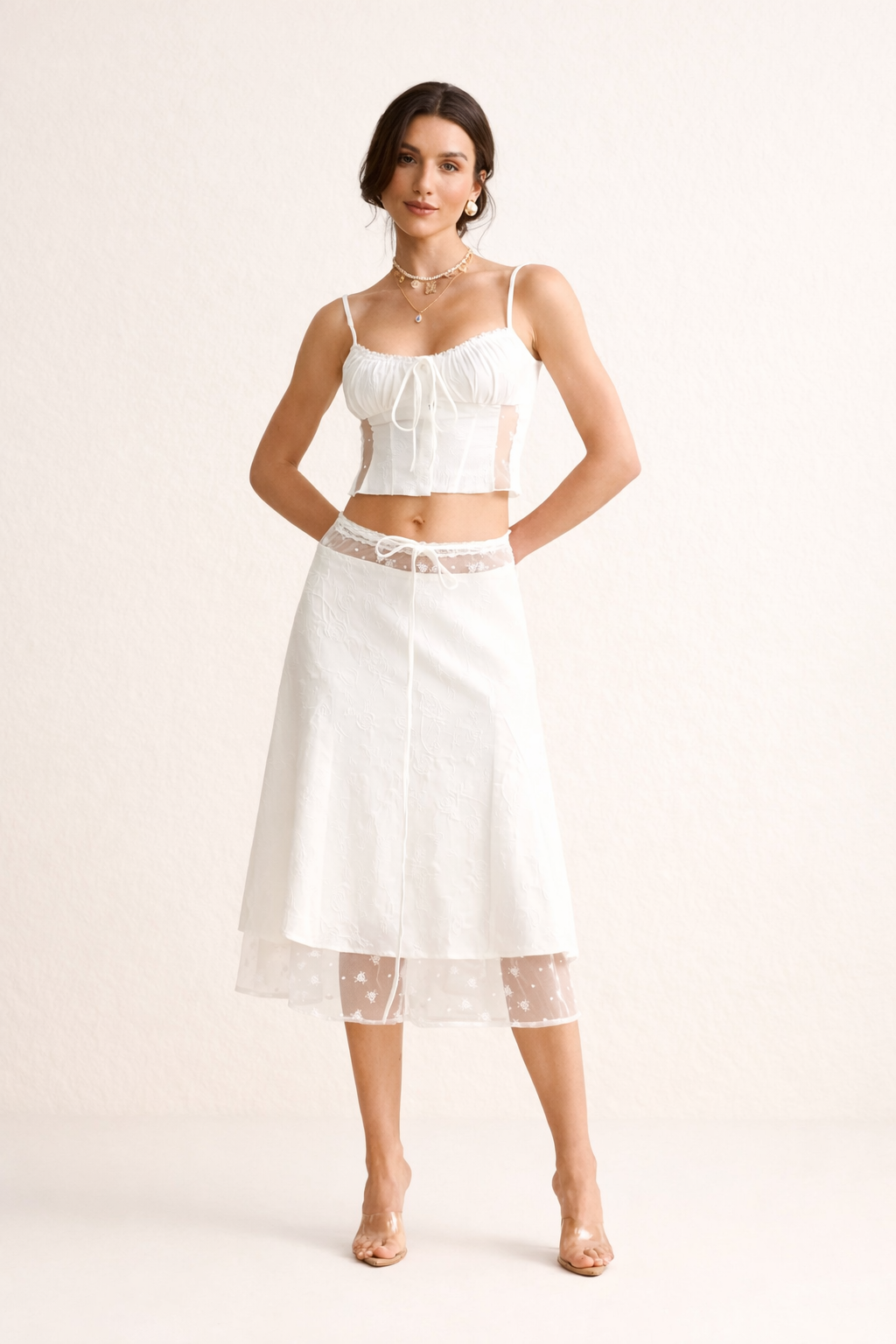 Conjunto de mujer con top de tirantes y falda midi con encaje - Lurea