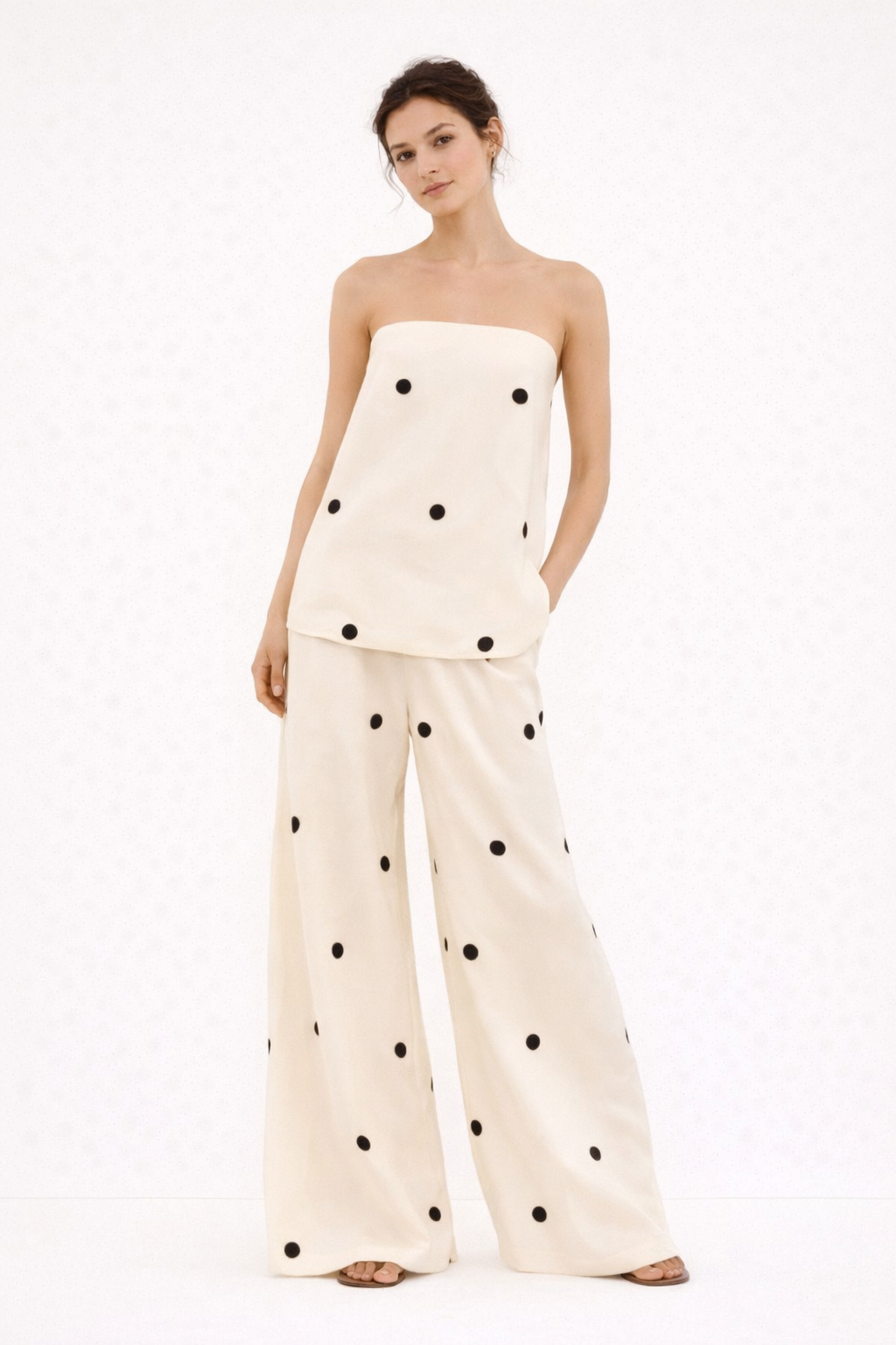 Conjunto de mujer sin tirantes con pantalón ancho de lunares - Zirel