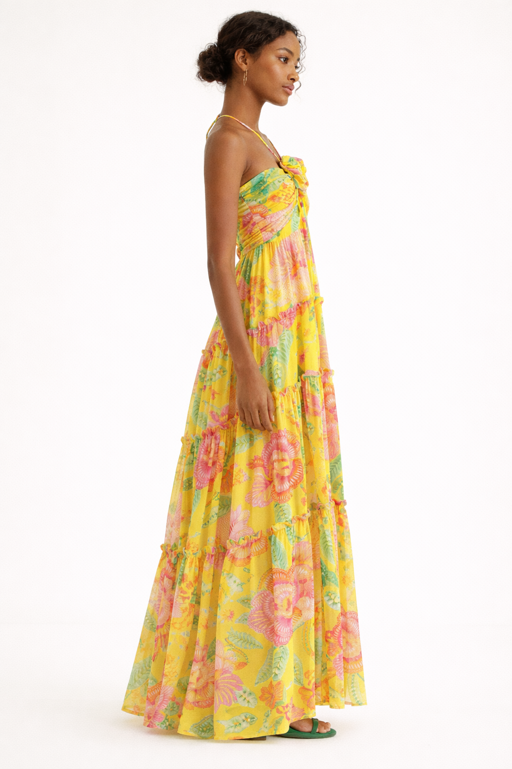 Vestido largo de mujer con tirantes finos y falda floral - Lirena