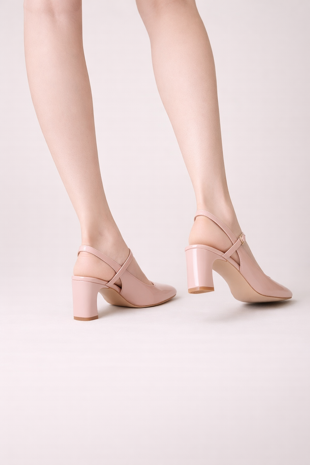 Zapatillas de mujer con punta cuadrada y tira cruzada con hebilla - Camille