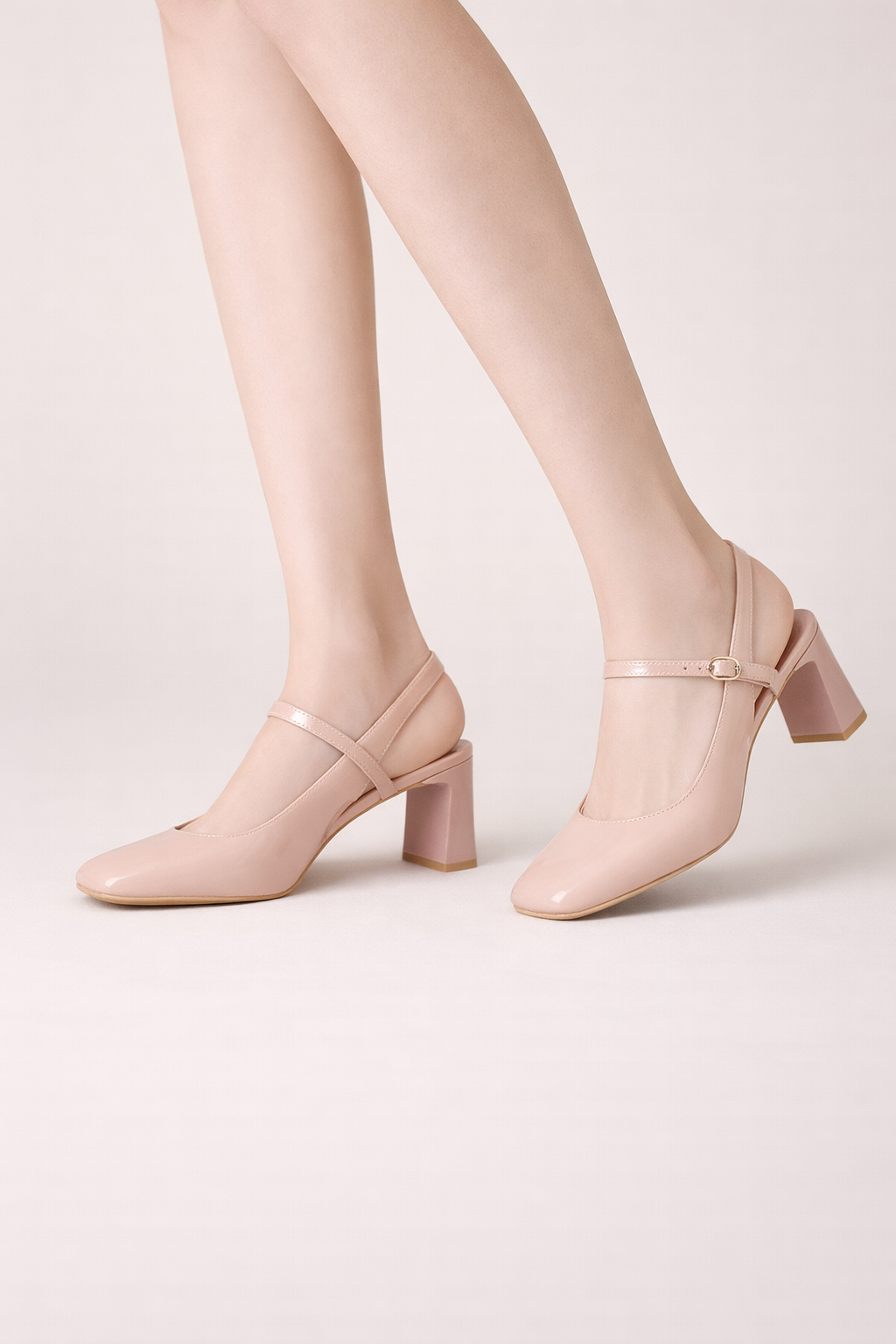Zapatillas de mujer con punta cuadrada y tira cruzada con hebilla - Camille
