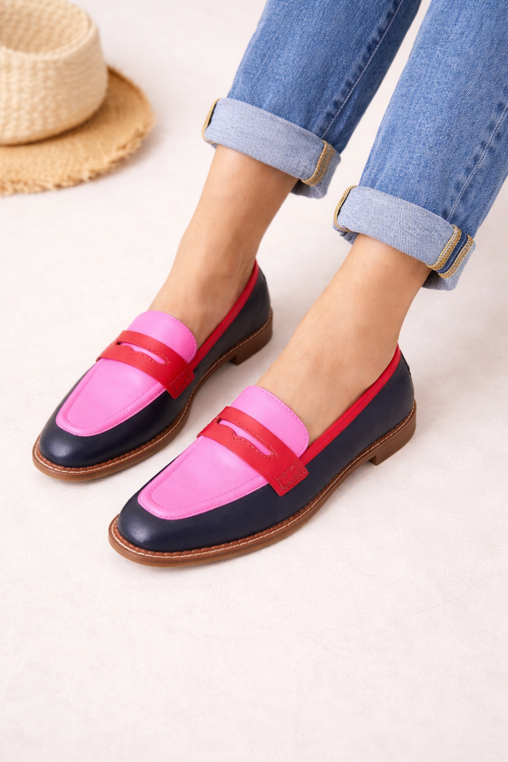 Mocasines mujer clásicos bicolor detalle frontal suela plana - Lurexa