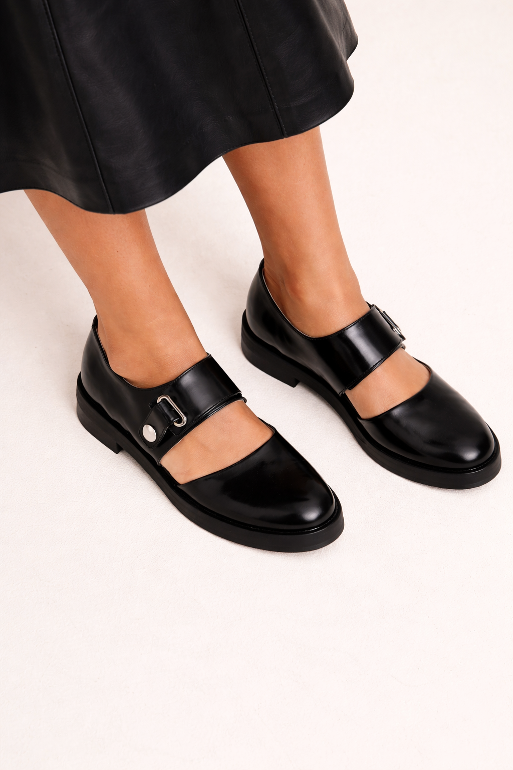 Zapatos mujer cerrados hebilla lateral suela gruesa - Caterina