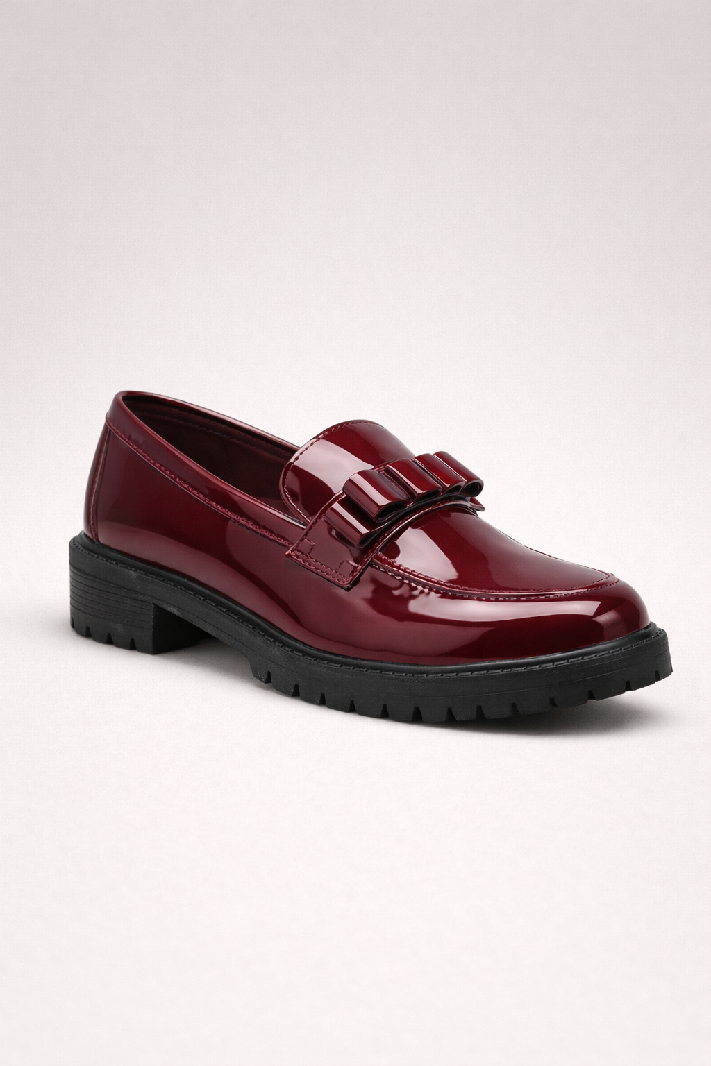 Mocasines de charol rojo brillante con suela gruesa para mujer - Victoria
