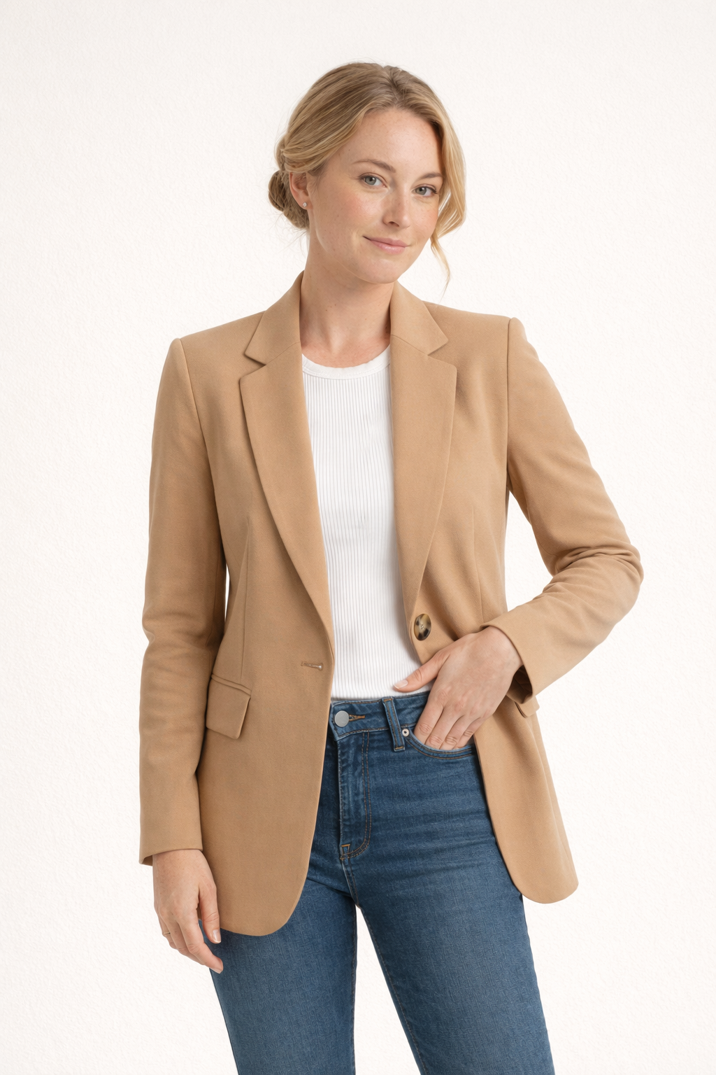 Blazer entallado de solapa clásica con botón para mujer - Irmina