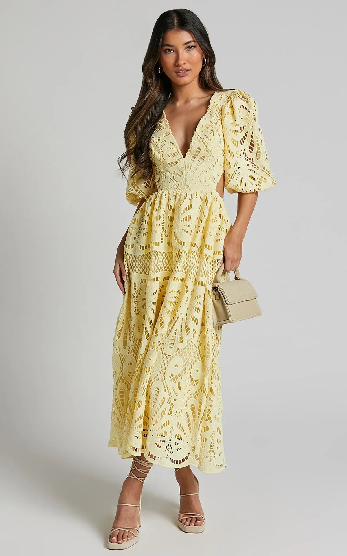 Vestido maxi con encaje calado escote en V - Liora