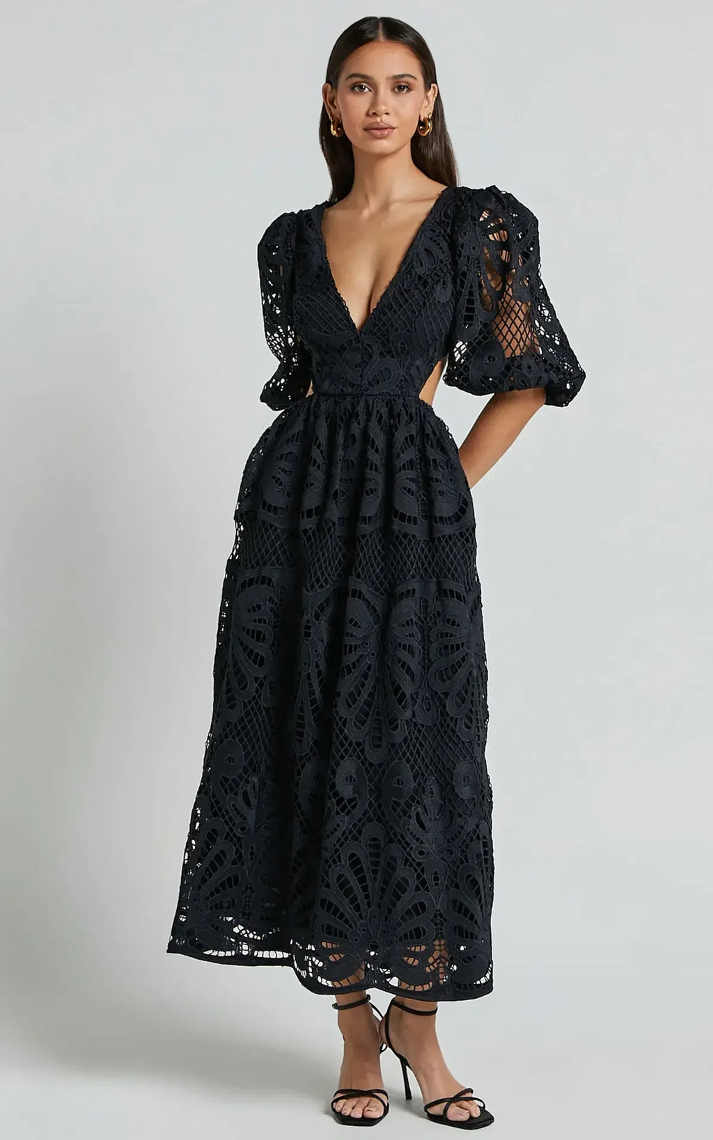 Vestido maxi con encaje calado escote en V - Liora