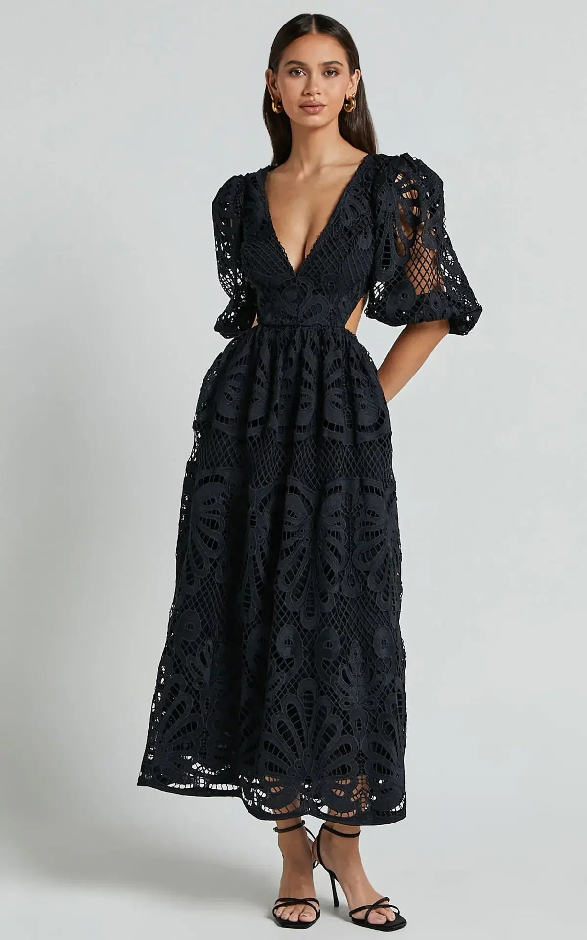 Vestido maxi con encaje calado escote en V - Liora