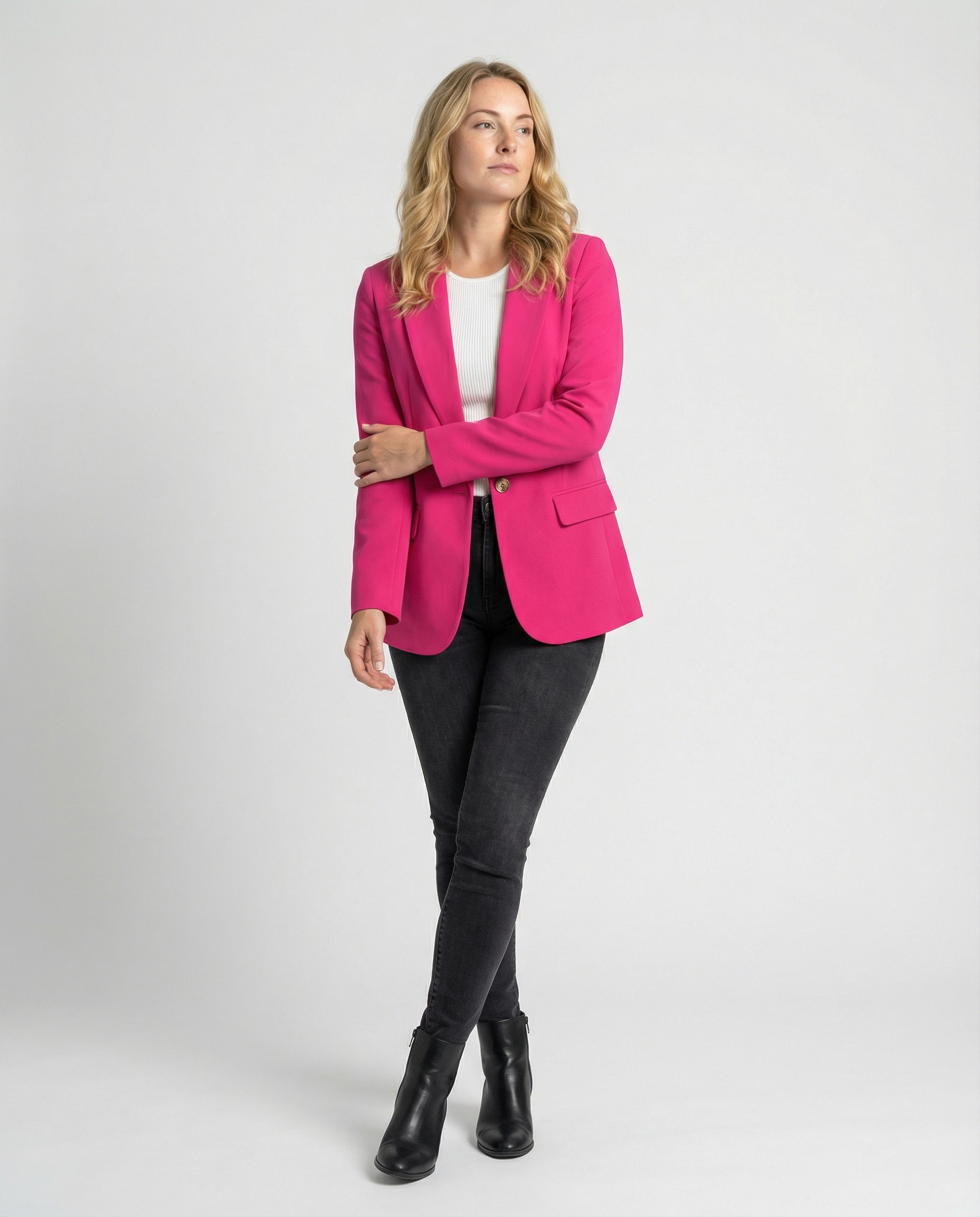 Blazer entallado de solapa clásica con botón para mujer - Irmina