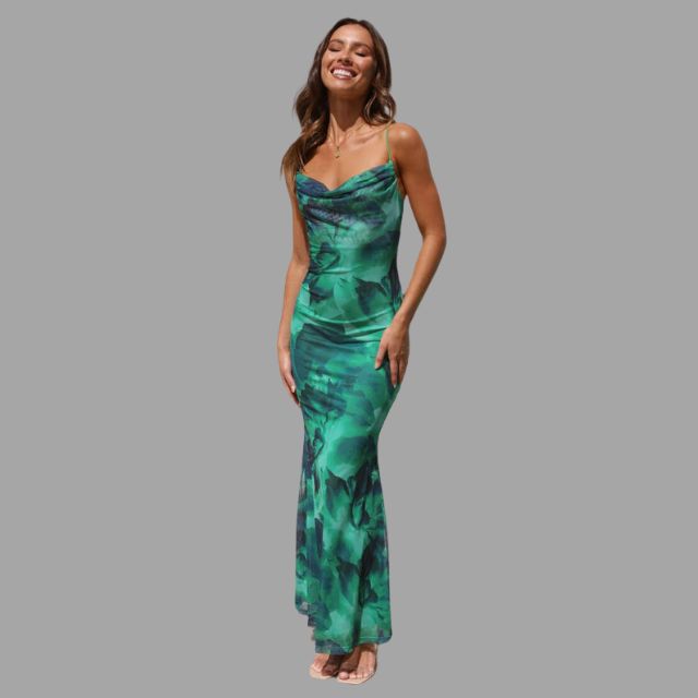 Celina - Vestido maxi de satén sedoso con cuello alto y escote barco