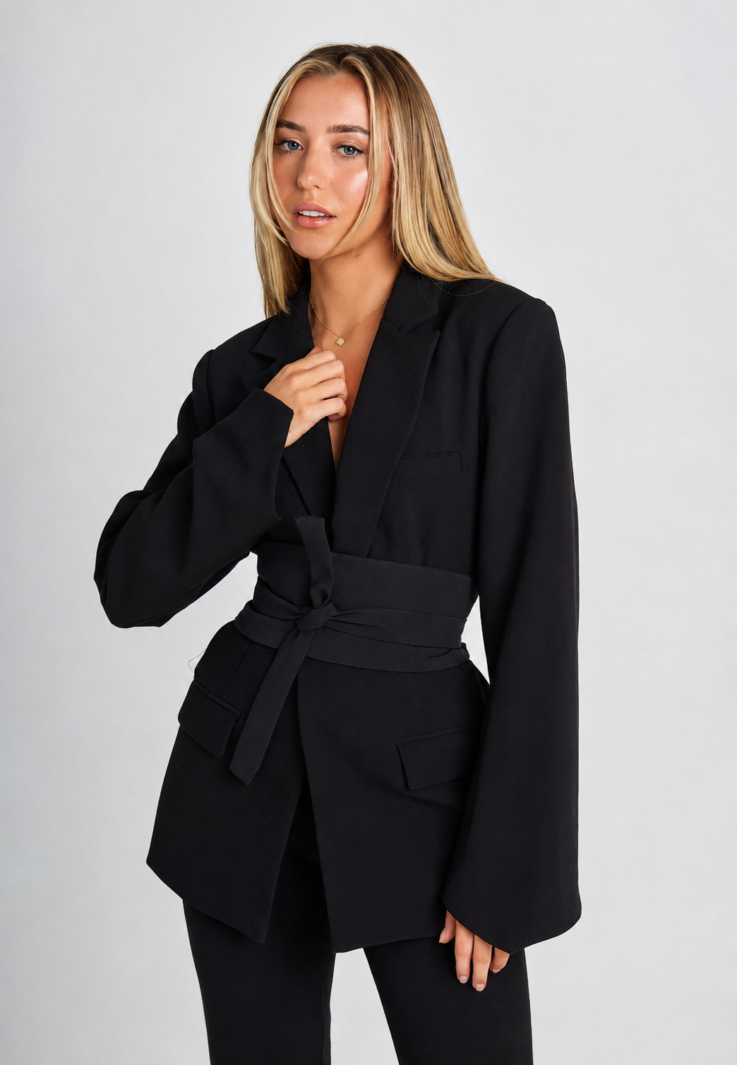 Blazer mujer largo cinturón ancho solapas bolsillos - Janina