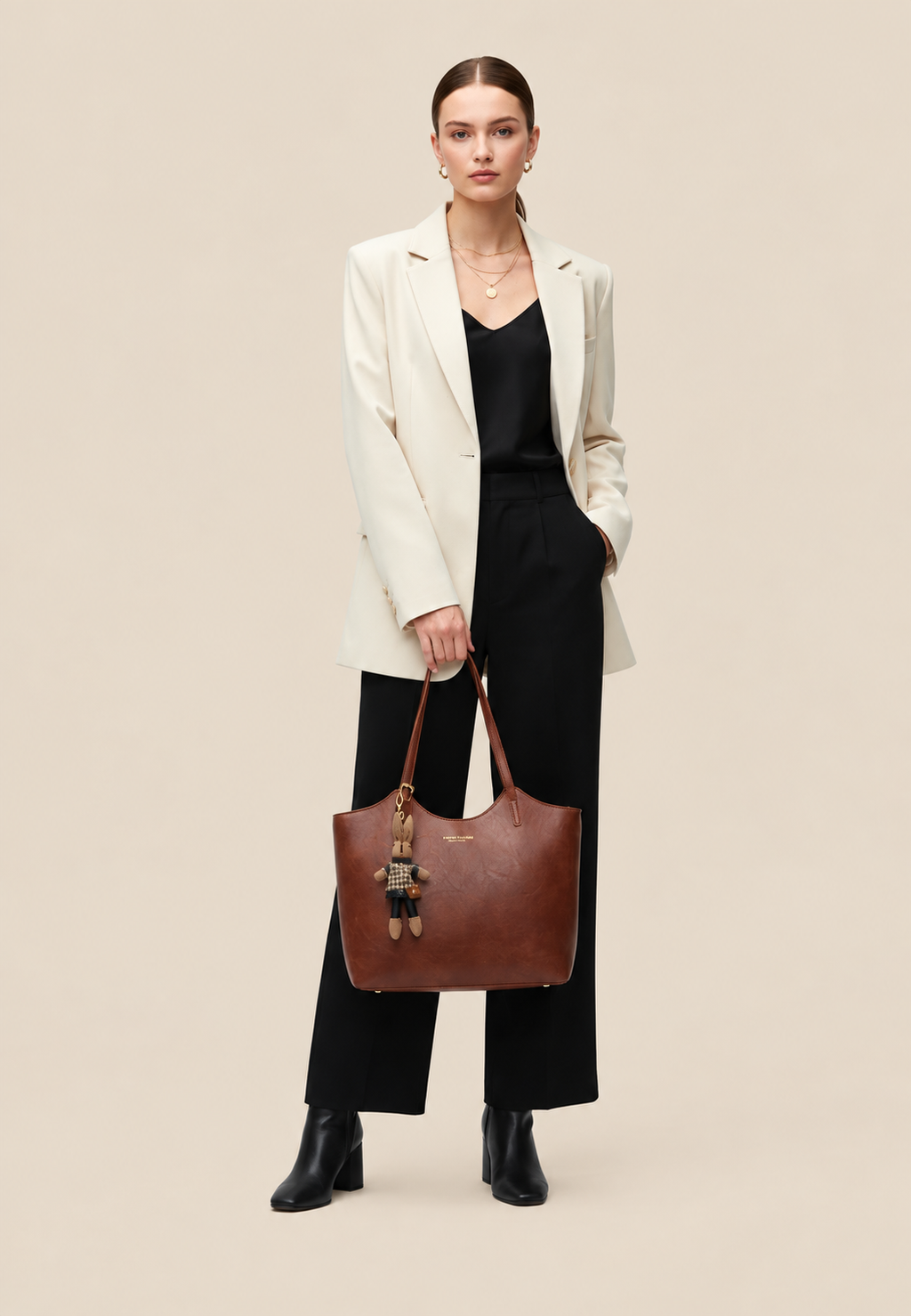 Bolso shopper mujer piel vegana con colgante