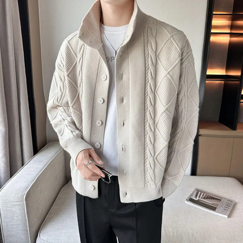 Cárdigan de punto trenzado con cuello alto con botones - Adrián