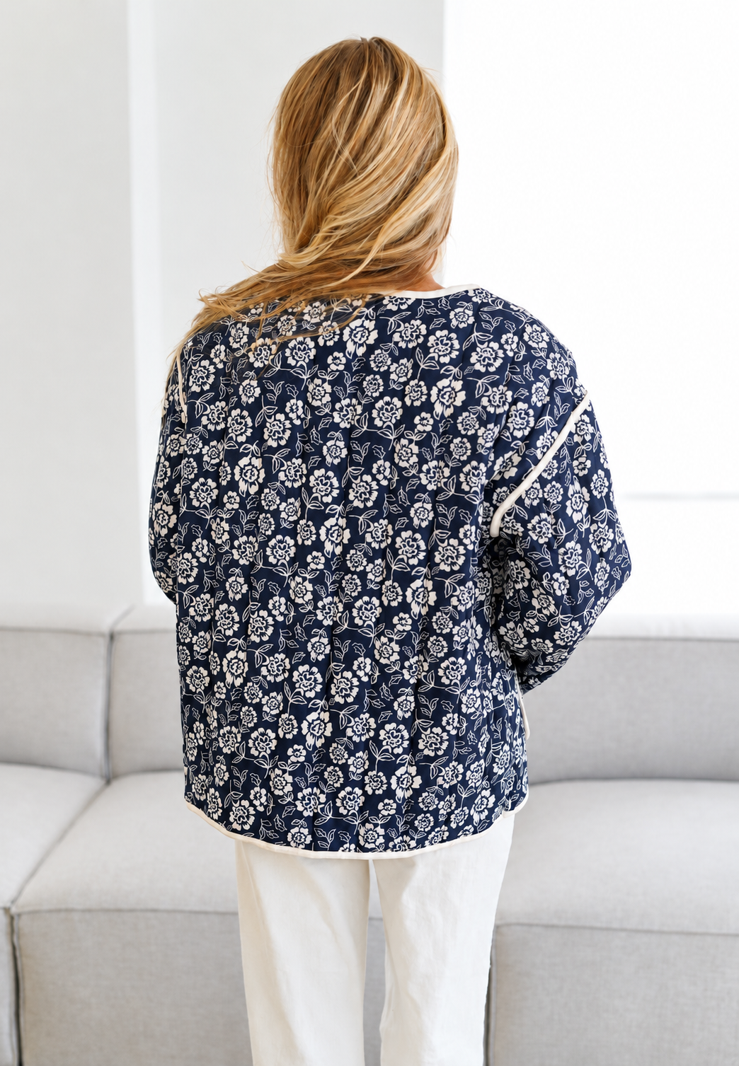 Chaqueta acolchada mujer estampado floral ribetes contraste - Mireva