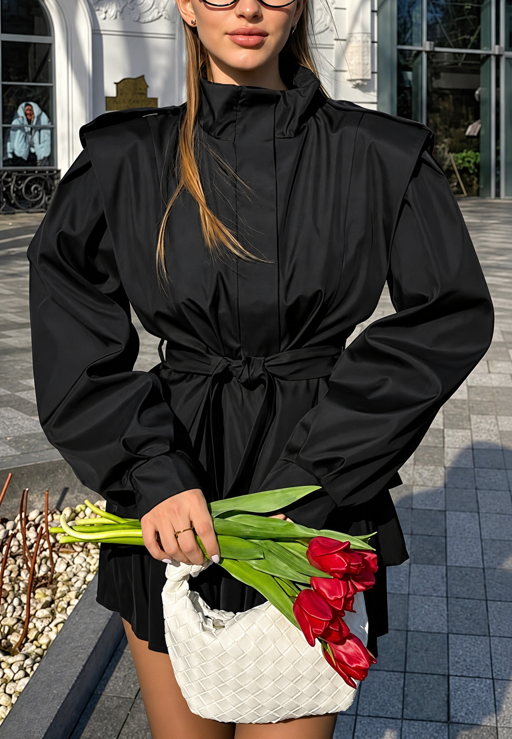 Chaqueta mujer corta peplum cinturón hombreras - Valen