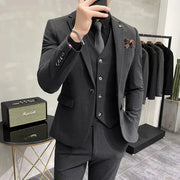 Gris oscuro