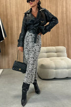 Falda adelgazante de talle alto con un atrevido y chic estampado animal perfecto para un look atrevido y a la moda