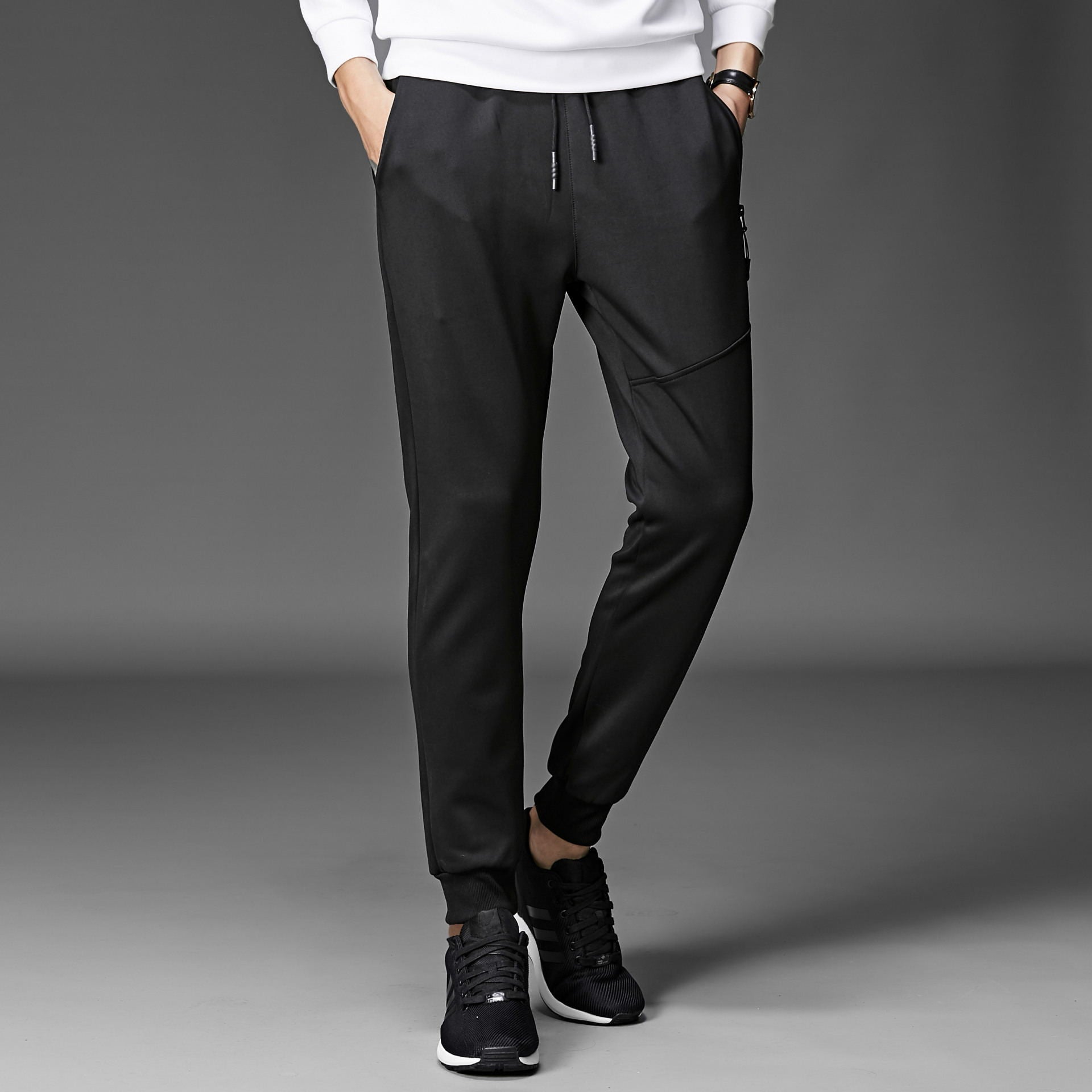 Pantalones deportivos con corte jogger - Norek