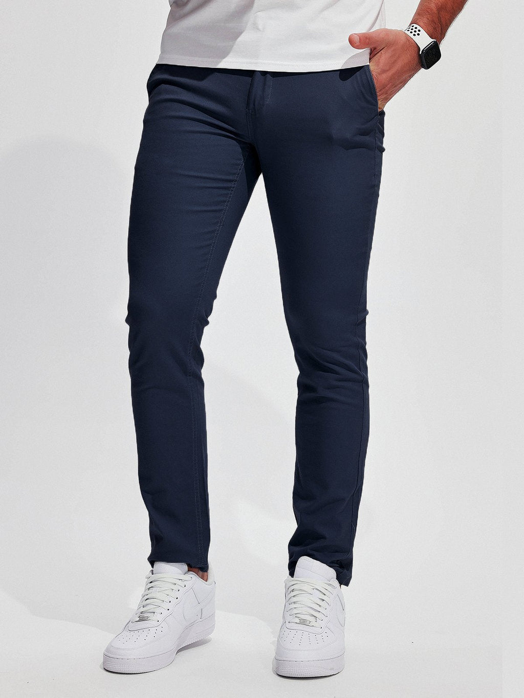 Pantalones chinos de hombre elásticos y de alta calidad confeccionados en un tejido de mezcla de algodón fácil de cuidar