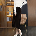 Falda de invierno de lana con corte ceñido, cálida y refinada ideal para un look elegante y cómodo en los días fríos